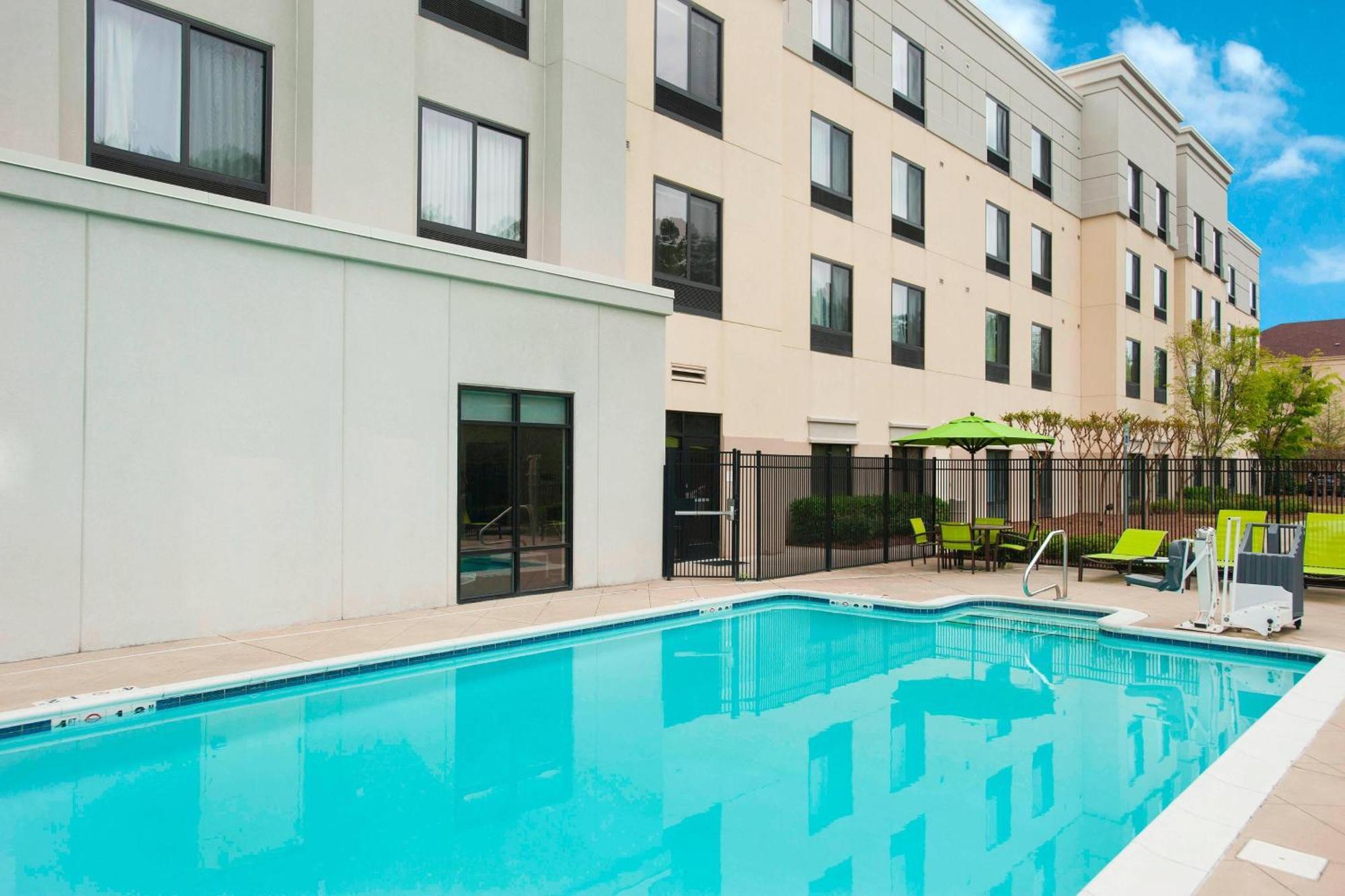 Springhill Suites Birmingham Colonnade Bagian luar foto