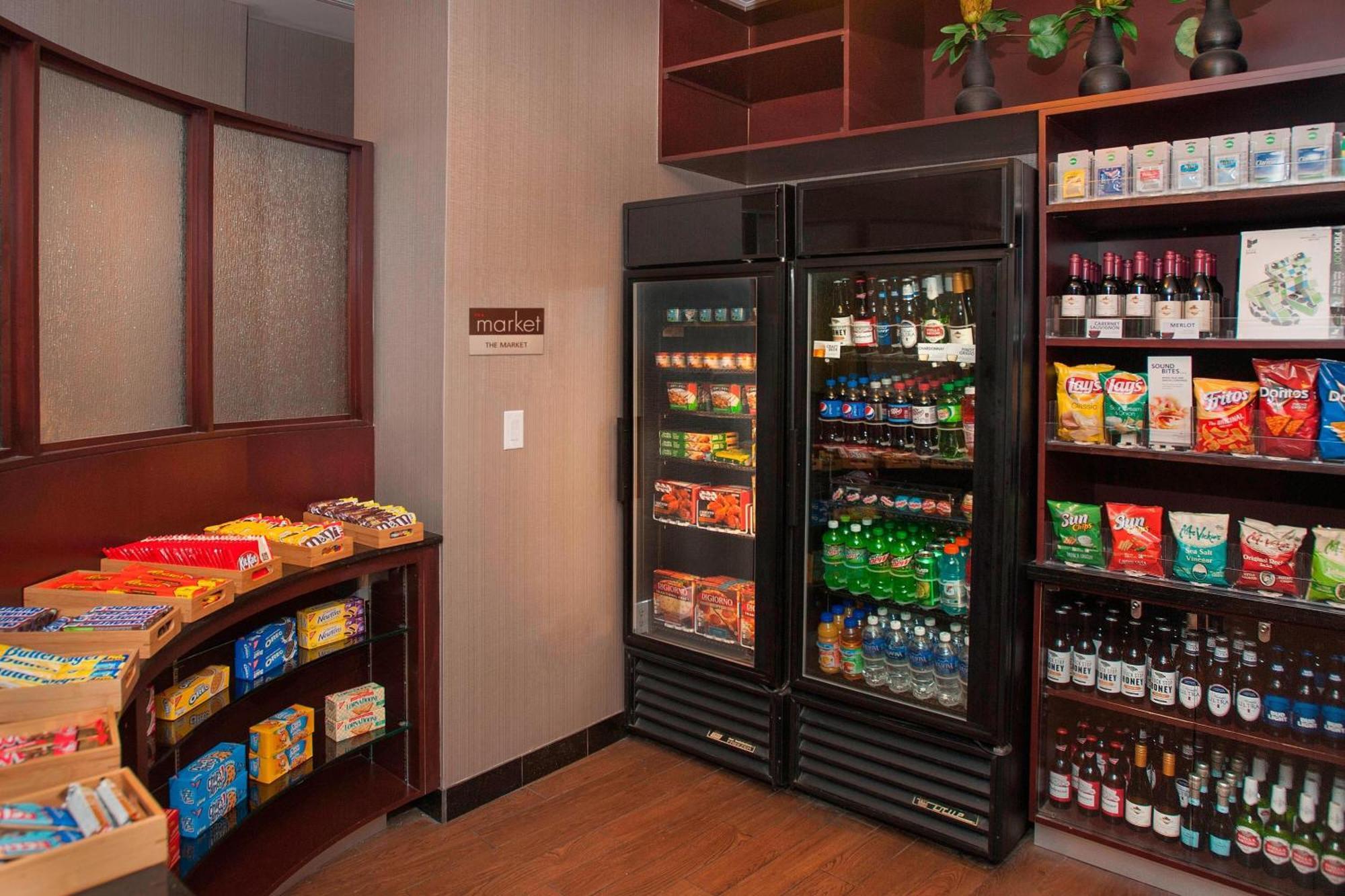 Springhill Suites Birmingham Colonnade Bagian luar foto