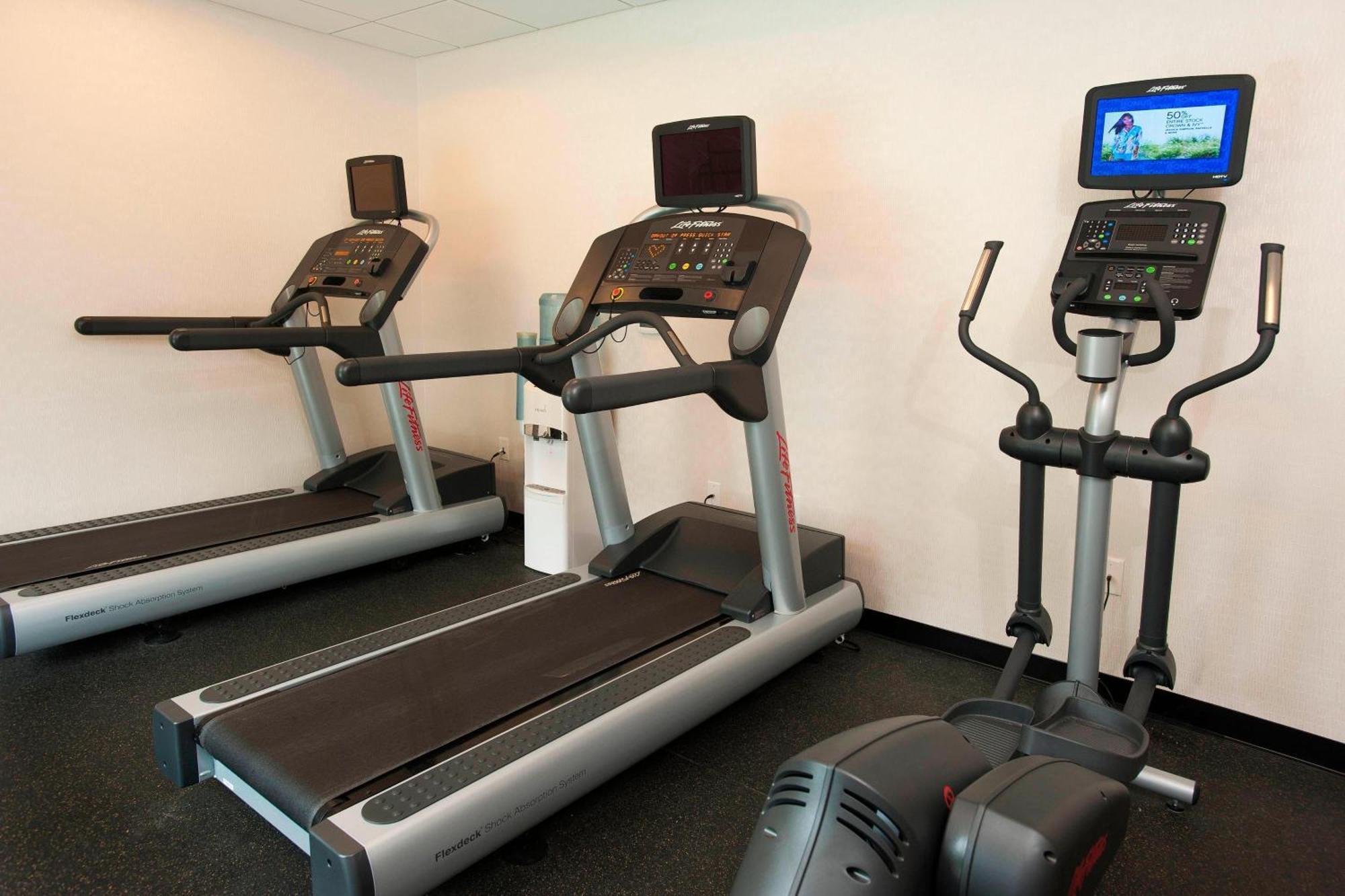 Springhill Suites Birmingham Colonnade Bagian luar foto